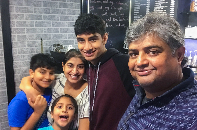 photo of a family at a restaurant